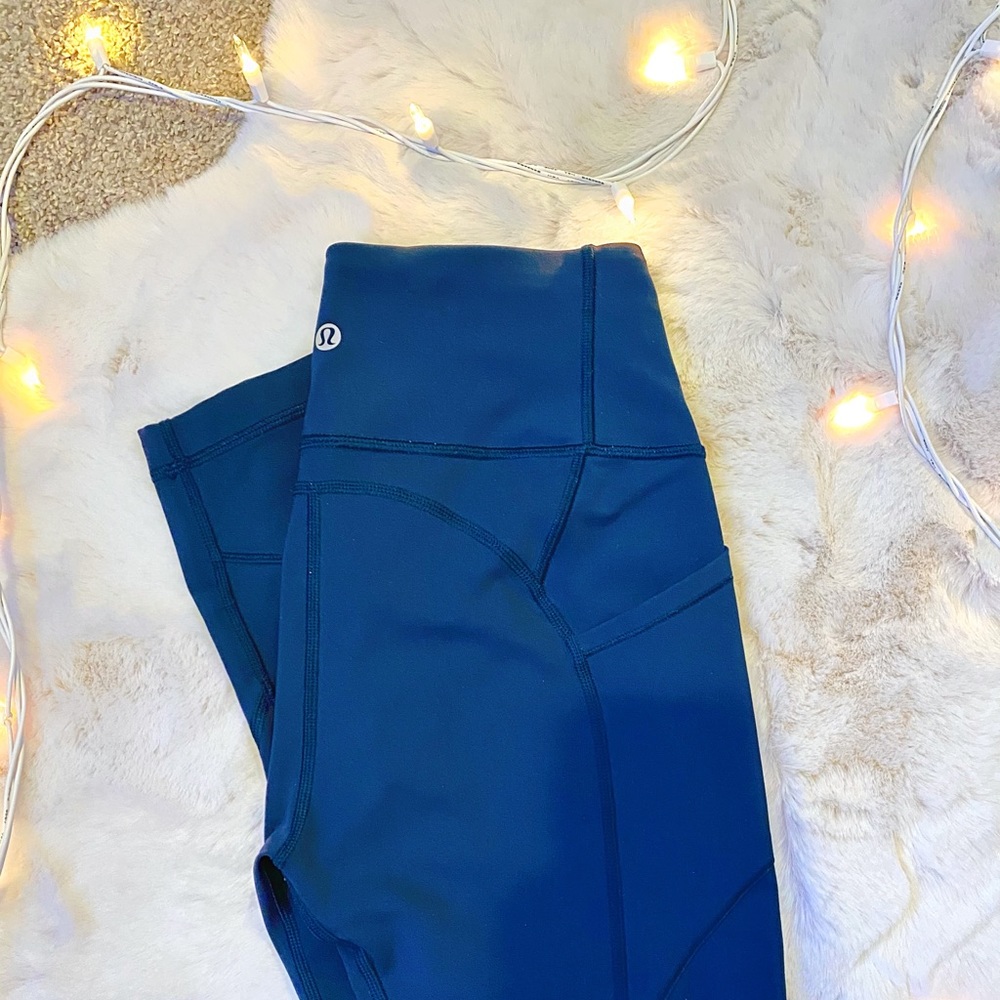 Lululemon All the right places crop Legging Sz 6